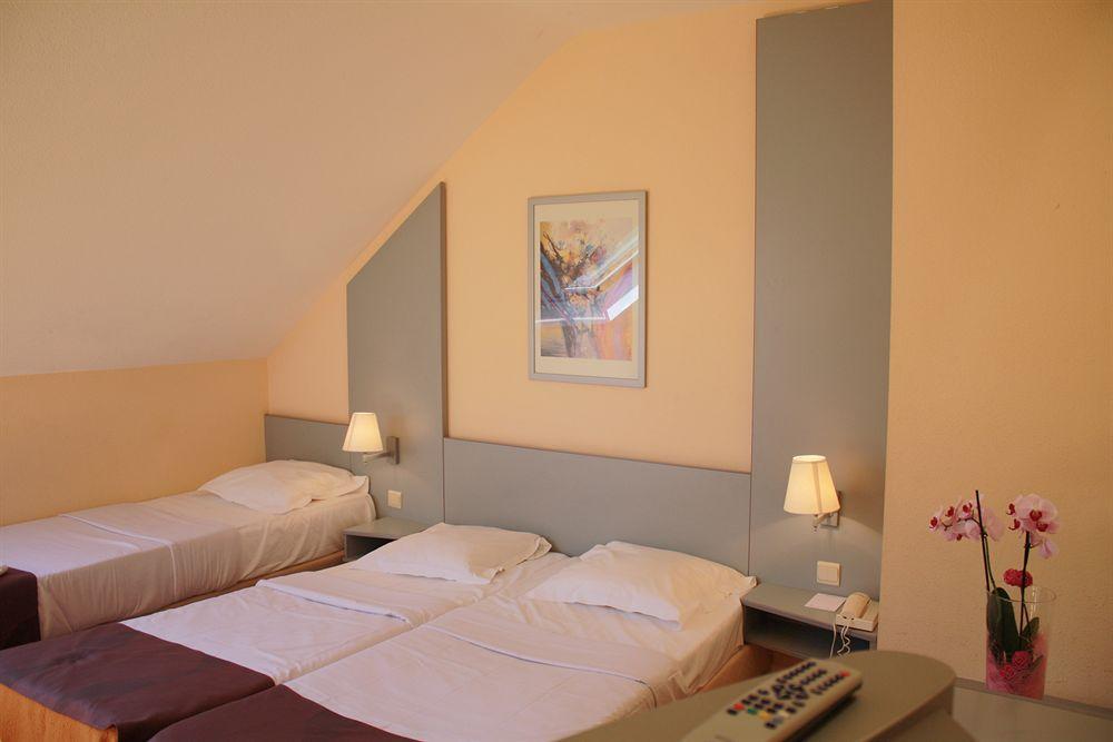 Ibis Wavre Brussels East Hotel Exterior photo