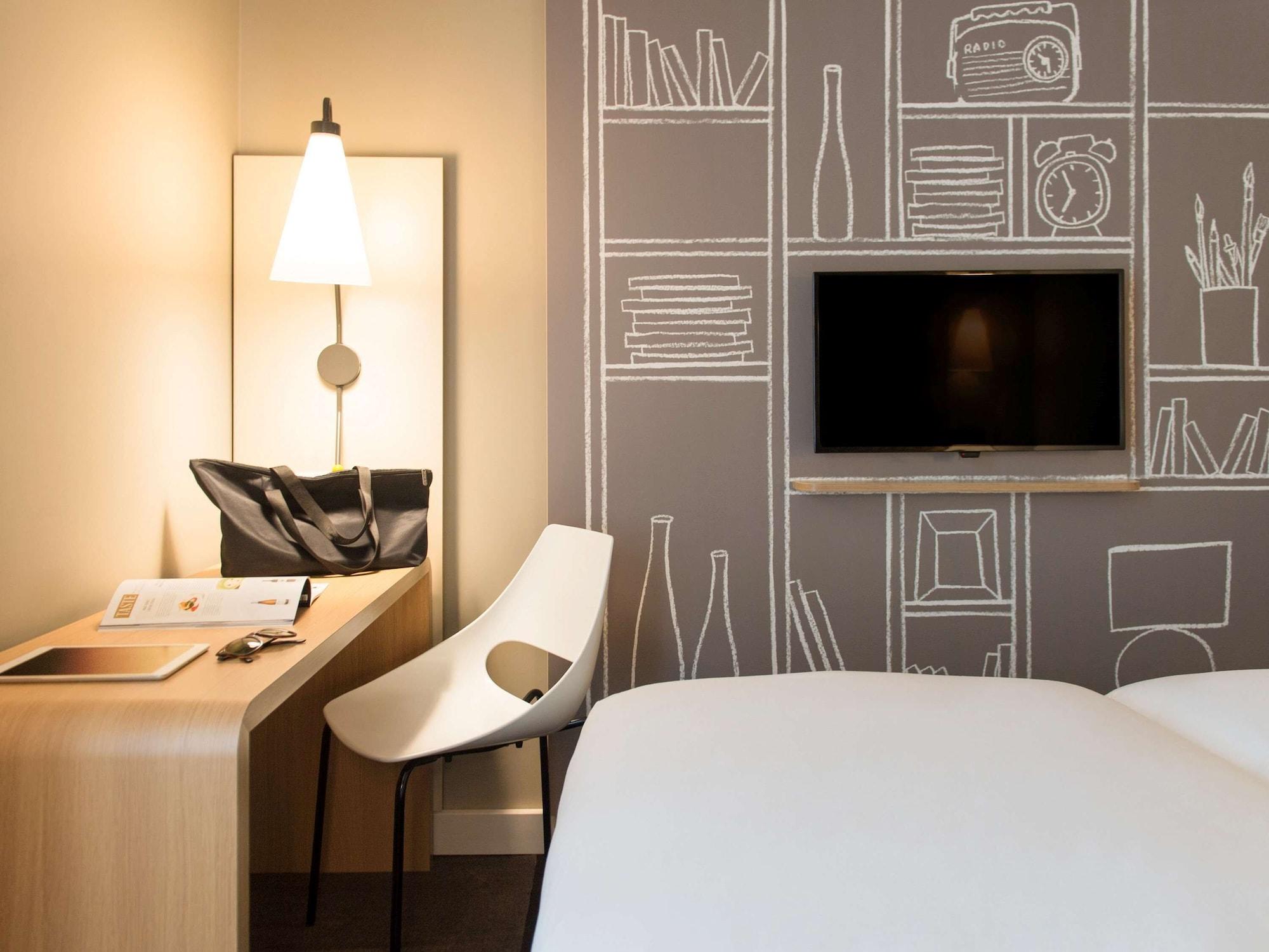 Ibis Wavre Brussels East Hotel Exterior photo