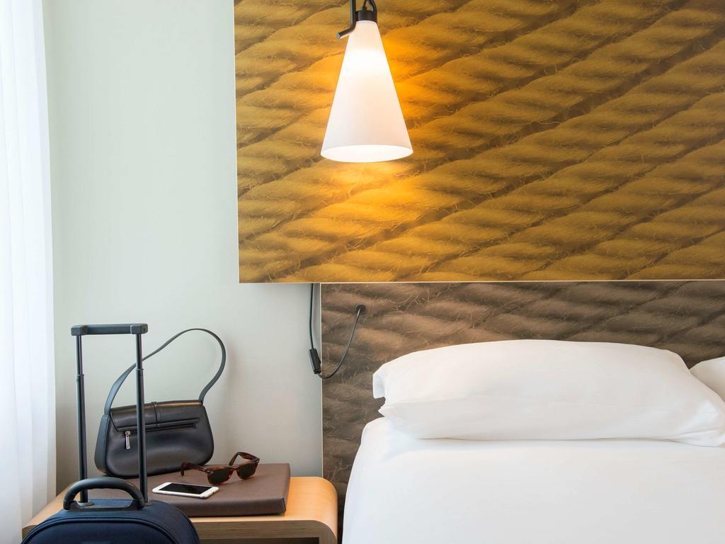 Ibis Wavre Brussels East Hotel Exterior photo