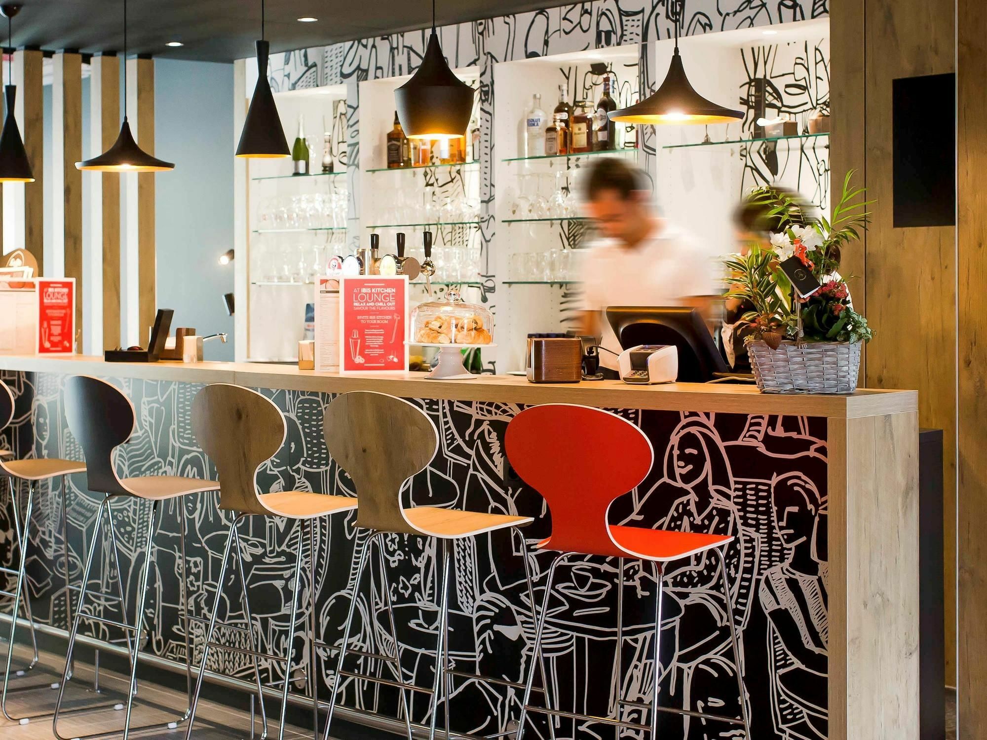 Ibis Wavre Brussels East Hotel Exterior photo